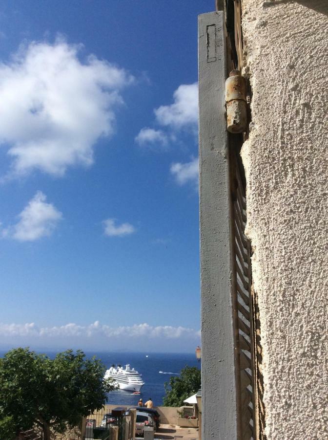 Au Coeur De La Cite Medievale Avec Petite Vue Mer Bonifacio  Exterior foto